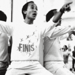 Finis in retro shirt